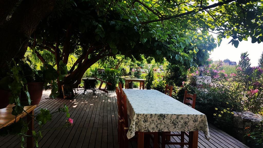 Adrasan Deniz Hotel Exterior photo